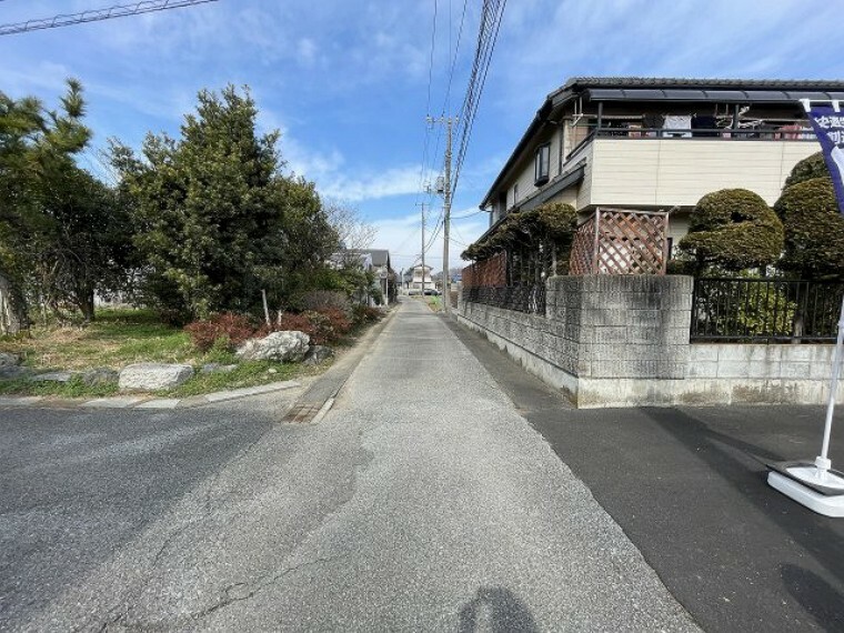 現況写真 建築条件なし土地　住宅・駐車場・資材置場