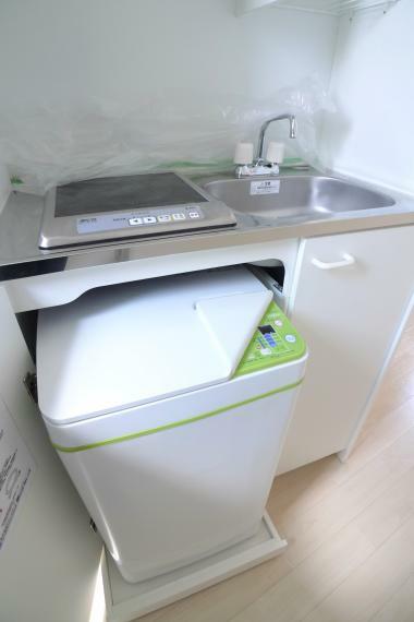 キッチン 201号室:ビルトイン型洗濯機