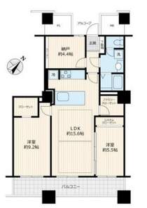 2LDK＋S　69.86平米　3室がバルコニーに面する整形な間取。納戸約4.4帖は子供部屋、リモートワーク等にも利用可能。ウォークインクローゼット＋フリークローゼット付の収納豊富な住戸。