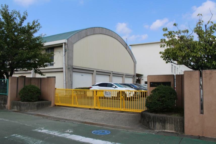 小学校 鷹丘小学校