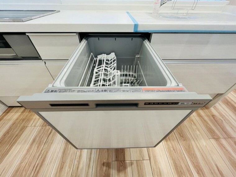 キッチン ビルトイン式食洗機を標準完備した、機能性に優れたシステムキッチン