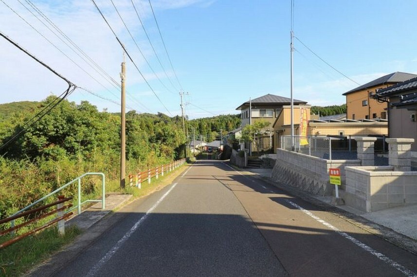 【前面道路】北側前面道路