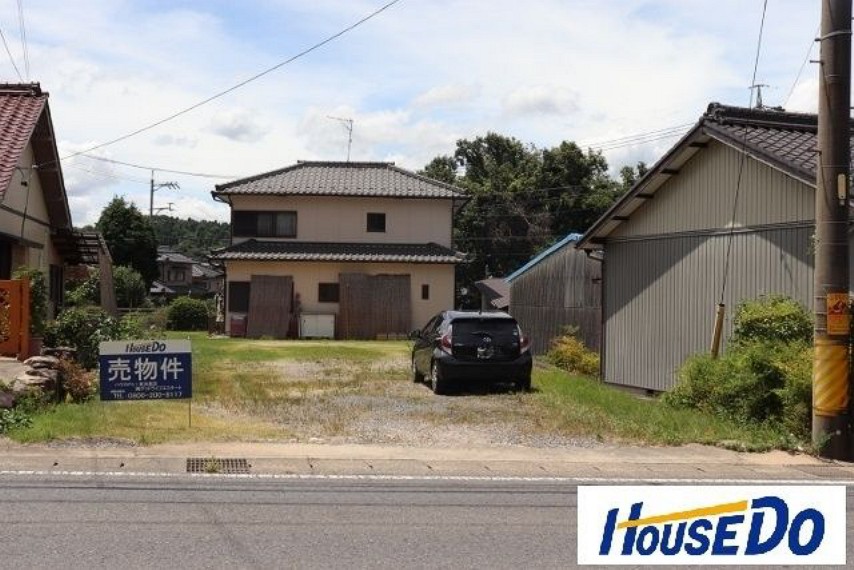 岐阜県可児市塩！道路に面した約285坪の山林