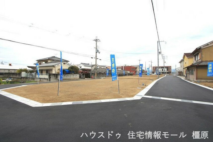 現況写真 前面道路含む現地写真