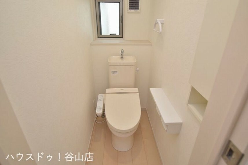 トイレ ”JR坂之上駅近くの築浅の売家”の2階トイレ
