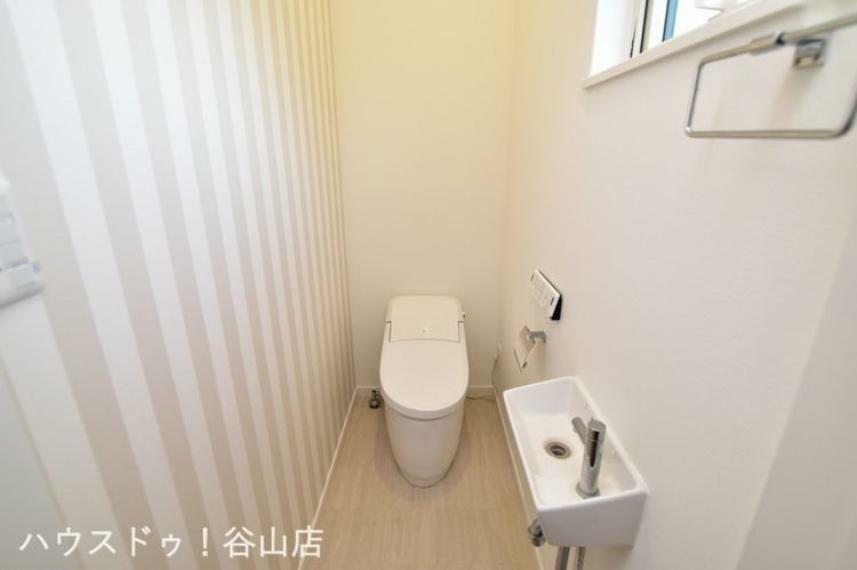 トイレ ”清和小学校近くの築浅の売家”の1階トイレ