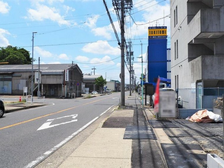 現況写真 東側前面道路