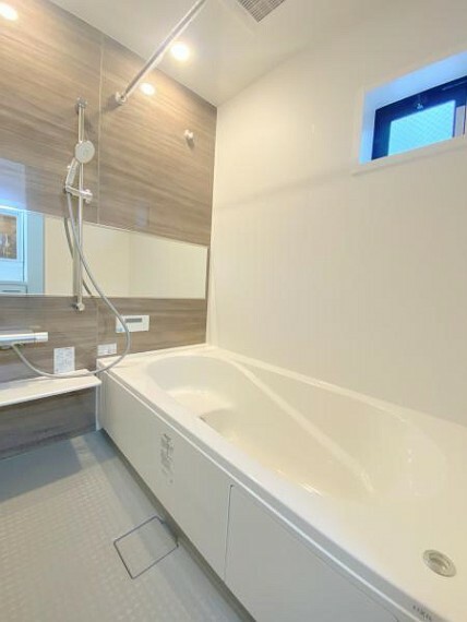 浴室 くつろぎの1坪浴室、追い焚き機能＆浴室乾燥付きです。