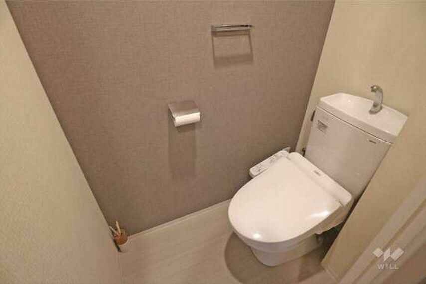 トイレ トイレ。温水洗浄便座つきなので、いつも清潔に保てます。