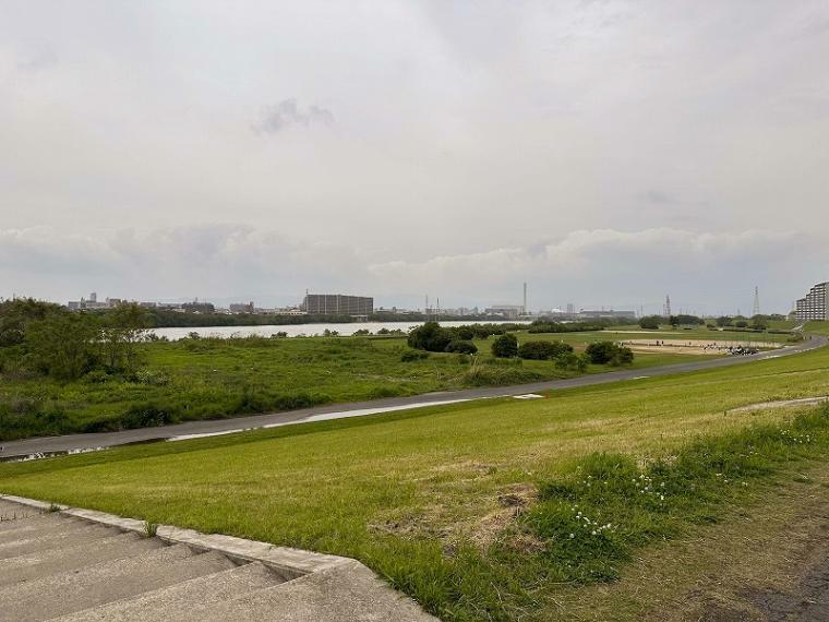 公園 淀川河川公園へ350mです