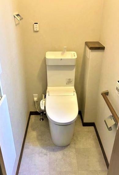 2階　トイレ　　交換済