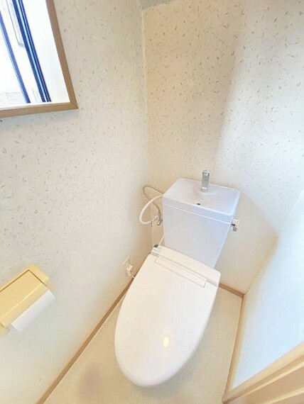 トイレ 1階トイレ（洗浄機能付き便座）