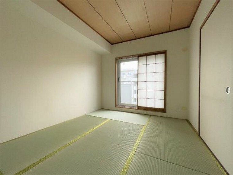 和室は、リビングから目が届く場所なので、お子様の遊び部屋・お昼寝スペースとして使うのもオススメです！