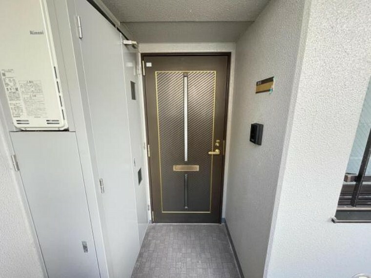 玄関 内覧希望の方はお気軽にお問い合わせください！