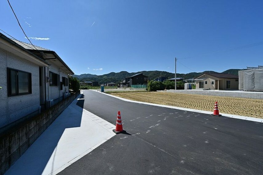 現況写真 2023年9月30日撮影 清和小学校近くの全9区画の分譲地の入口