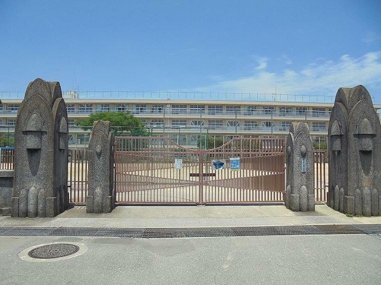 小学校 【小学校】旭小学校まで1564m