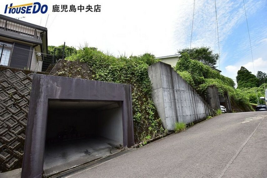 現況写真 北向き道路【敷地面積195.34m2（59.09坪）】建築条件なし！