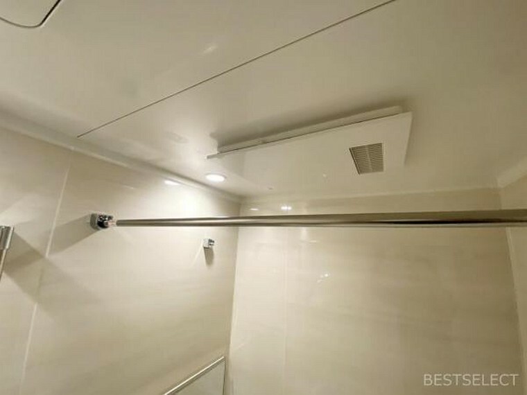 冷暖房・空調設備 浴室乾燥機が湿気やカビを抑えて掃除の負担も軽減。