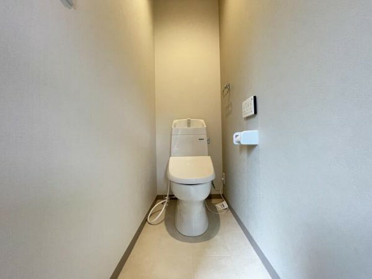 トイレ 《2階トイレ》