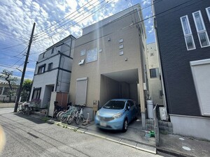 草加市八幡町