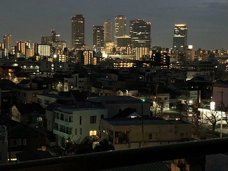 名古屋の新ランドマーク名駅ビル群の夜景が見えます