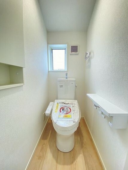トイレ 各階にトイレがあり、混み合う朝も安心です。