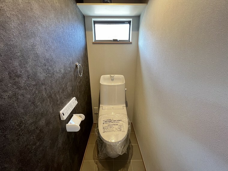 トイレ トイレは各階にご用意。ウォシュレット機能付き