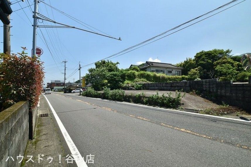 現況写真 ”喜入瀬々串町・国道226線沿いの売地”の前面道路