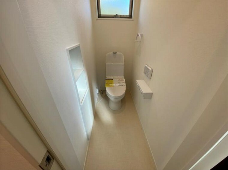 トイレ 2Fトイレも1階と同様の機能があります