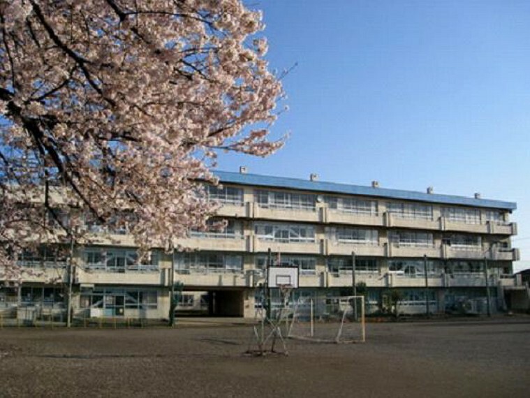 小学校 【小学校】富士見市立鶴瀬小学校まで696m