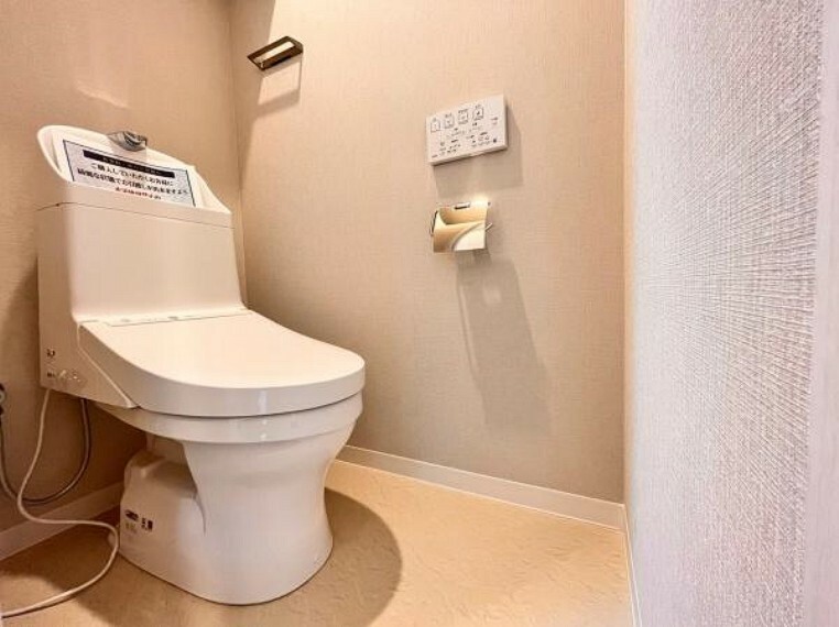 トイレ 温水洗浄便座機能付きトイレ