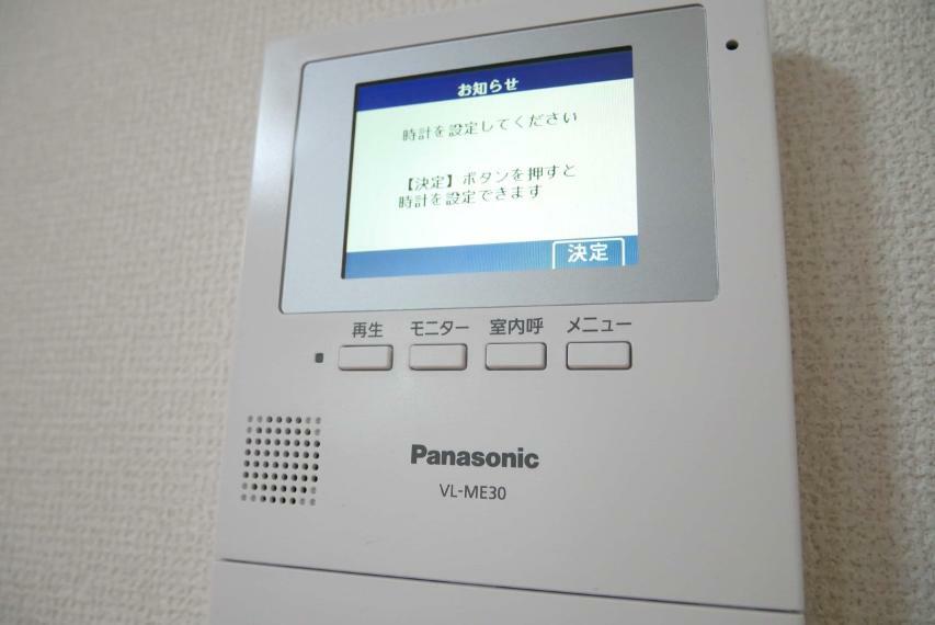 TVモニター付きインターフォン リフォーム完了。カースペース2台分・4LDK。2004年築。