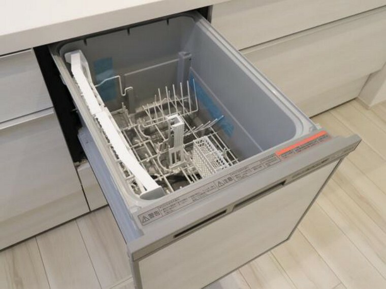 キッチン 家事の時短につながるビルトイン食洗器付き。