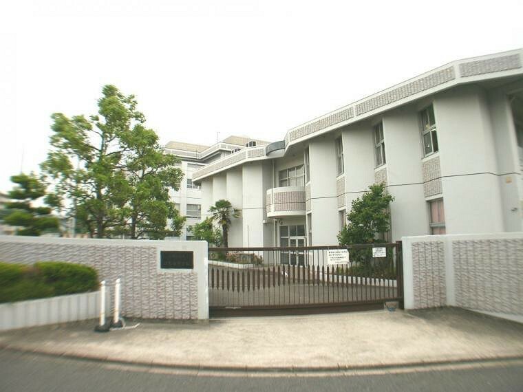 中学校 名古屋市立津賀田中学校