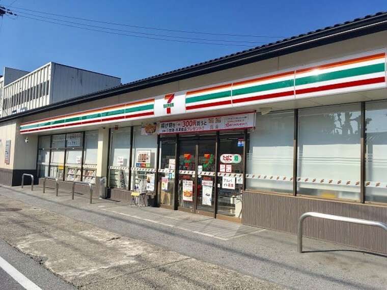 コンビニ 【コンビニエンスストア】セブンイレブン 彦根城町1丁目店まで405m