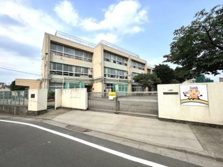 小学校 【小学校】練馬区立橋戸小学校まで800m