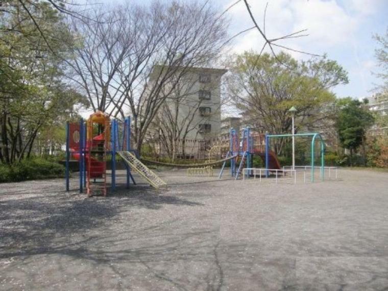 公園 【公園】館第2児童公園まで570m