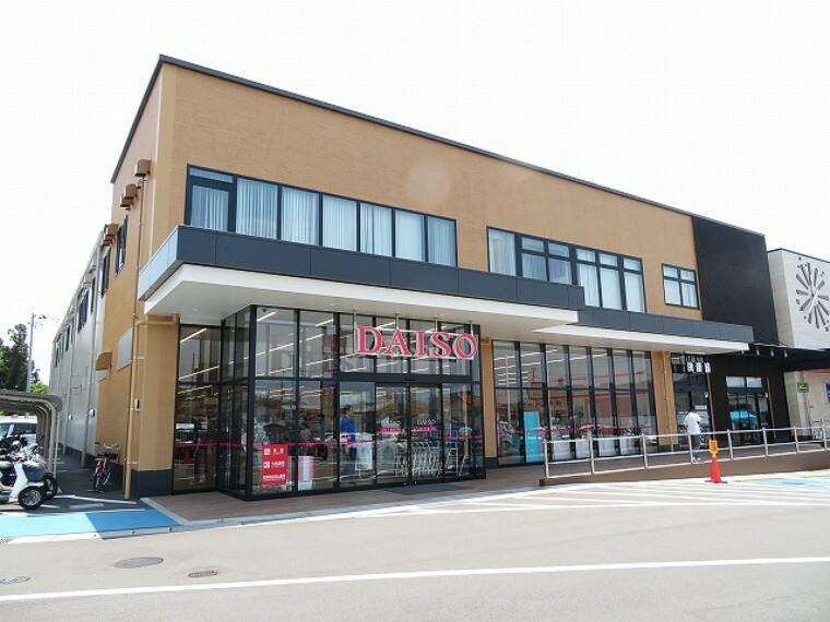 【生活雑貨店】ダイソーサニーマート山手店まで1348m