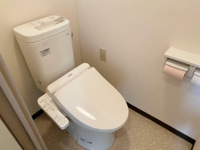トイレ 温水洗浄・暖房便座付のトイレ