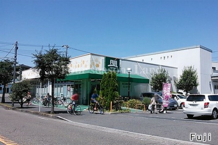 スーパー Fujiスーパー鵠沼藤が谷店まで約57m