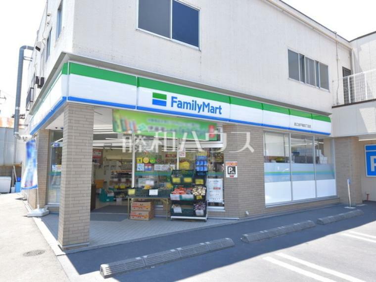 コンビニ ファミリーマート 狛江岩戸南四丁目店