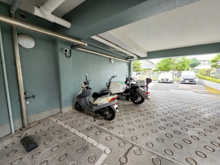 駐車場 バイク置場
