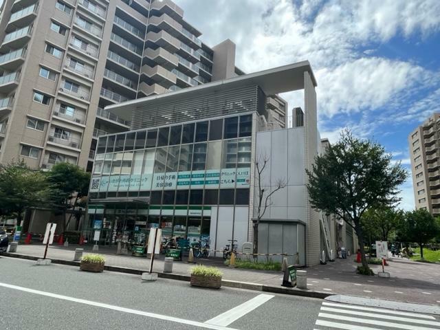 コンビニ ファミリーマート　都島善源寺町店 大阪府大阪市都島区善源寺町2丁目2 セントプレイス大阪