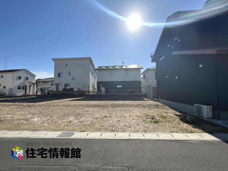 現況写真 大型開発分譲地内。約62.63坪の整形地です。