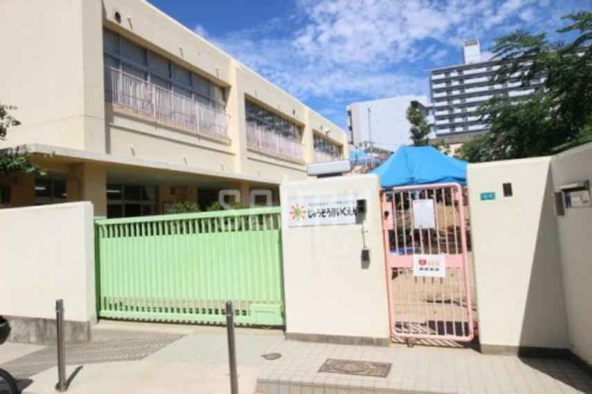 幼稚園・保育園 【保育園】十三保育所まで596m