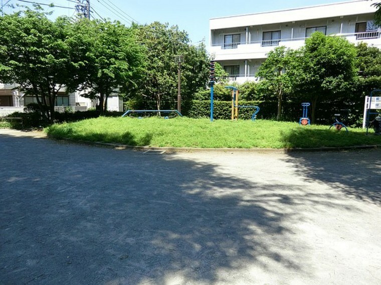 周辺環境:高田馬場公園