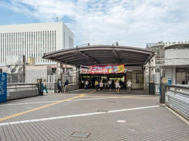 横須賀線「戸塚」駅