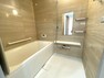 浴室 広々1坪タイプのゆったり浴室ユニット。防カビ・抗菌素材なのもうれしい。