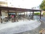 駐輪場 駐輪場は屋根付きなので雨から自転車を守ります