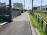 現況写真 前面道路含む現地写真